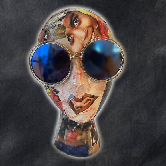 *RARE* 70s vintage blue sunglasses